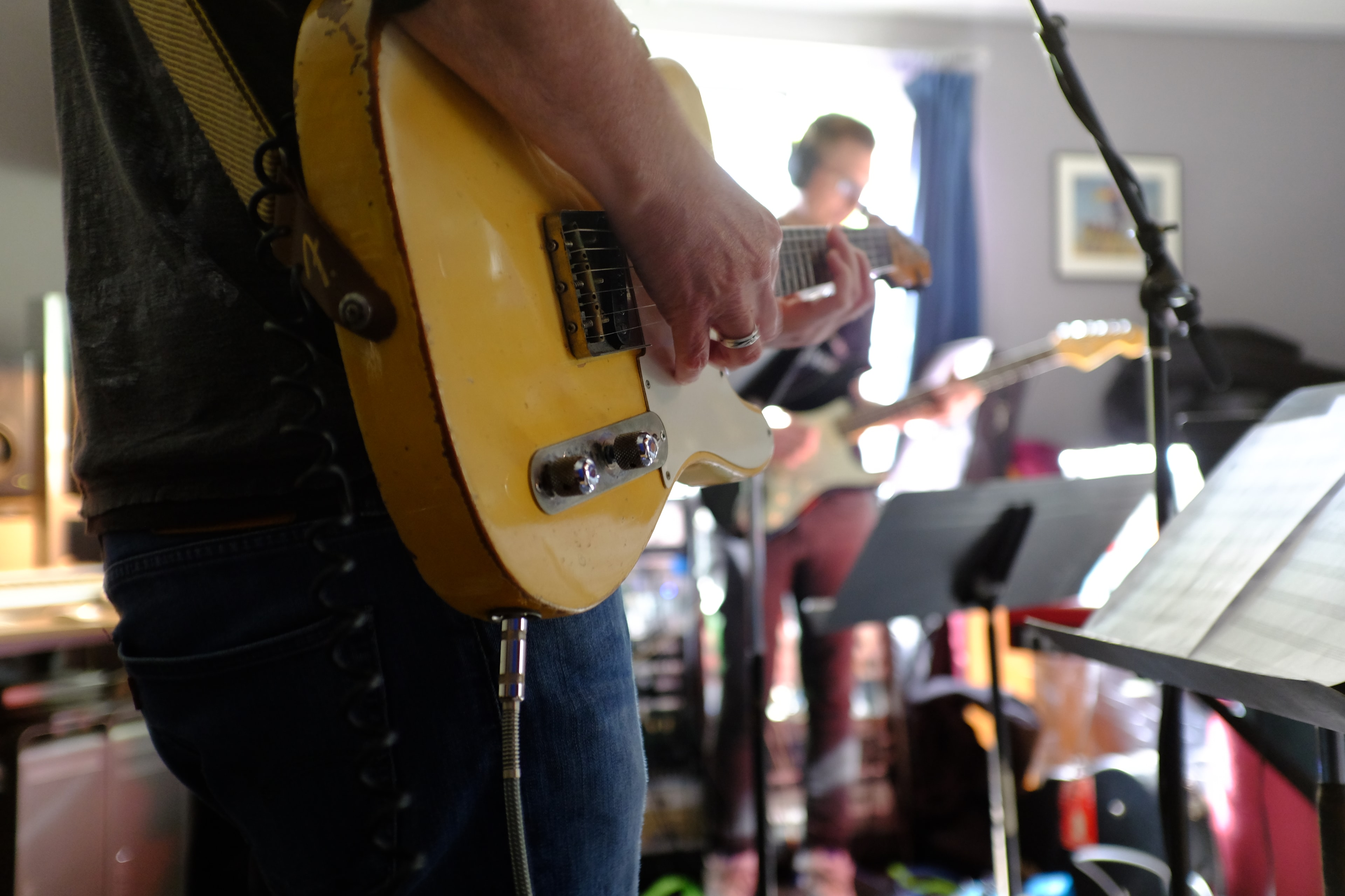 Zorin Morris guitarists playing electric guitars